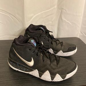 Nike Kyrie 4